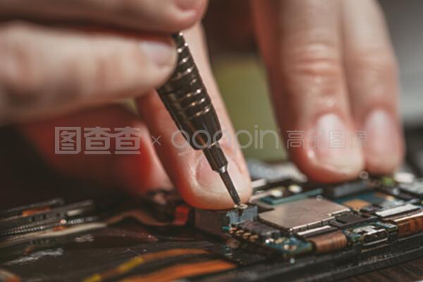 手機維修服務(wù) 讓您的設(shè)備重獲新生